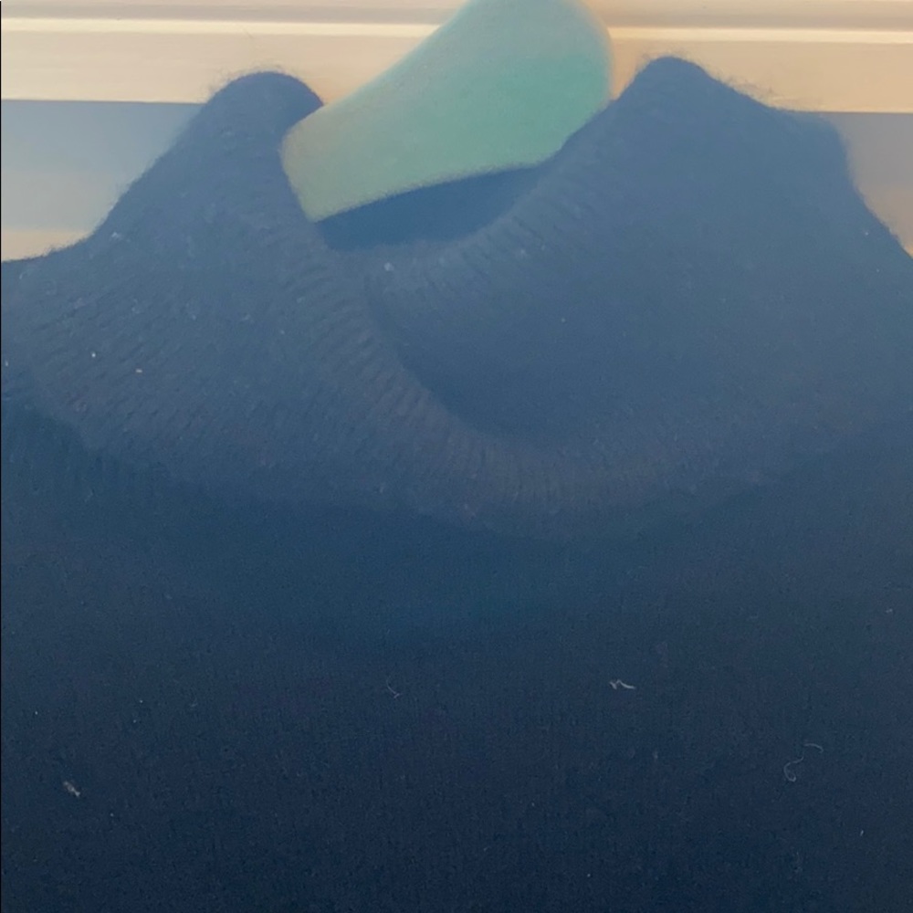 100% cashmere turtleneck sweater